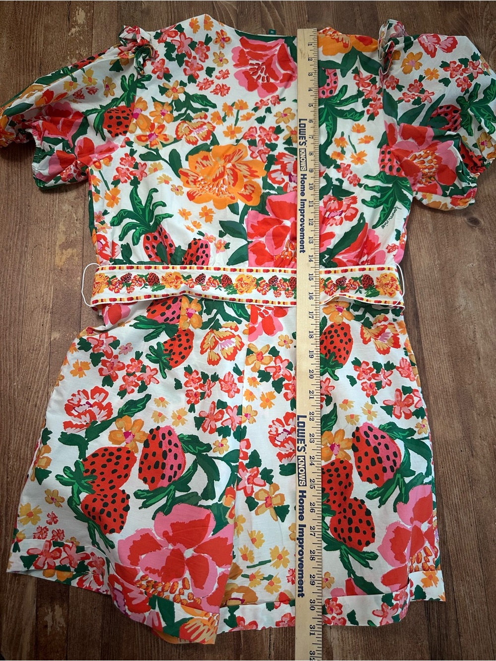 FARM Rio Flowerful Sketch Floral V-Neck Romper with Strawberry White Women Med - Picture 15 of 15